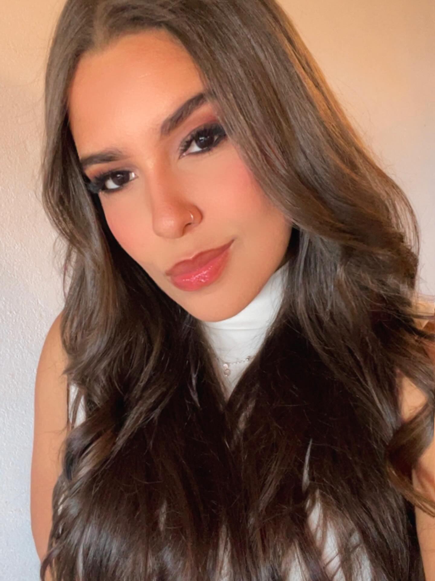 Jhenyfer Hagata – Esteticista